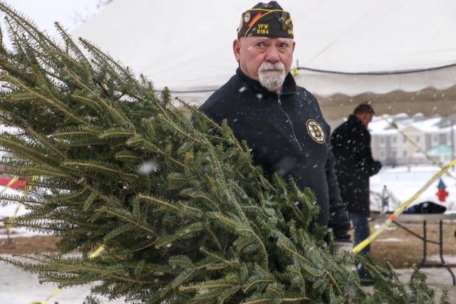 CMDR Oliva participated in Trees for Soldiers event at Ft Devens on 12/15/2029 an event sponsored by the Boston Bruins. 